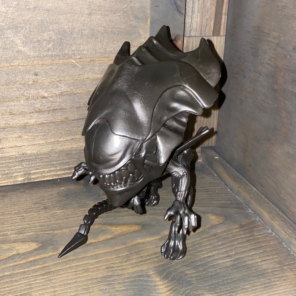Funko pop alien queen 6 inch